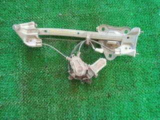 Запчасть стеклоподьемник задний правый Toyota Chaser 1998