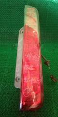 Запчасть стоп-сигнал правый Toyota ISIS 2004