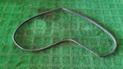 Запчасть уплотнитель двери передний левый Toyota Auris 2008