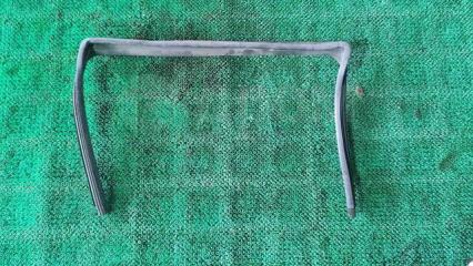 Запчасть уплотнитель стекла задний левый Toyota LITE ACE NOAH 1999