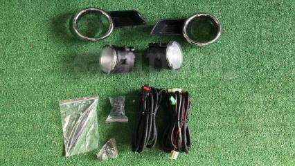 Запчасть фара противотуманная Toyota Highlander 2009