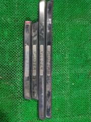 Запчасть накладка на порог Toyota Kluger V 2002