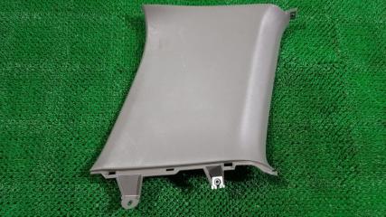 Запчасть накладка на стойку задняя левая Toyota Kluger V 2001