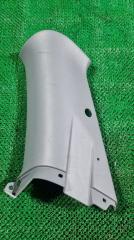 Запчасть накладка на стойку правая Toyota Estima 2002