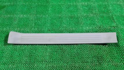 Запчасть накладка на порог передняя левая Toyota Estima 2002