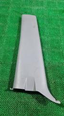 Запчасть накладка на стойку левая Toyota Estima 2002