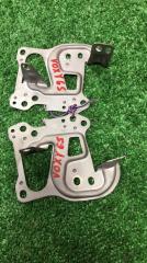 Фото запчасти крепление автомагнитолы Toyota VOXY 2003 Б/У запчасть Запчасть крепление автомагнитолы Toyota VOXY 2003