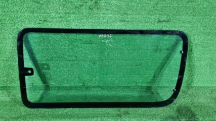 Запчасть форточка багажника правая Toyota Hiace Regius 1998