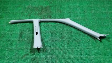 Запчасть накладка на стойку левая Toyota Windom 1999