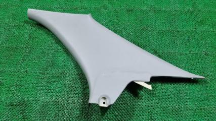 Запчасть накладка на стойку задняя правая Toyota Windom 1999