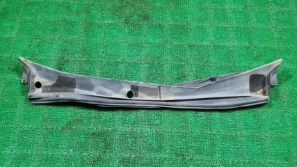 Запчасть пластик дворников жабо Toyota Windom 1999