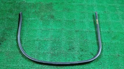 Запчасть уплотнитель бокового стекла кузовного передний правый Toyota Windom 1999