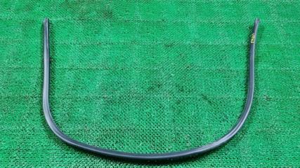 Запчасть уплотнитель двери передний левый Toyota Windom 1999