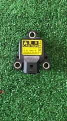 Запчасть датчик замедления Toyota Windom 1999