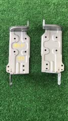 Запчасть крепление автомагнитолы Toyota Windom 1999