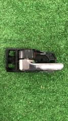 Запчасть ручка двери левая Toyota Kluger V 2001