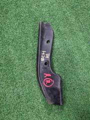 Запчасть подкрылок задний правый TOYOTA HIACE REGIUS 1999