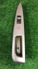 Запчасть блок управления стеклоподьемниками задний правый Toyota Ractis 2005