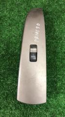 Фото запчасти блок управления стеклоподьемниками задний правый Toyota Prius 2006 Б/У запчасть Запчасть блок управления стеклоподьемниками задний правый Toyota Prius 2006