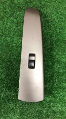 Фото запчасти блок управления стеклоподьемниками передний левый Toyota Prius 2006 Б/У запчасть Запчасть блок управления стеклоподьемниками передний левый Toyota Prius 2006