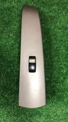 Фото запчасти блок управления стеклоподьемниками передний левый Toyota Prius 2006 Б/У запчасть Запчасть блок управления стеклоподьемниками передний левый Toyota Prius 2006