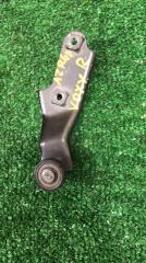 Фото запчасти ролик дверной правый Toyota VOXY 2003 Б/У запчасть Запчасть ролик дверной правый Toyota VOXY 2003