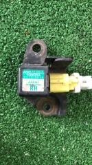 Фото запчасти датчик airbag Toyota MARK II 2002 контрактная запчасть Запчасть датчик airbag Toyota MARK II 2002