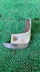 Запчасть брызговик передний правый Toyota Corona Premio