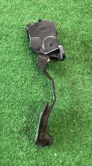 Запчасть педаль газа Toyota Prius Alpha 2013