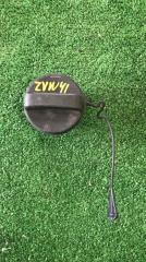 Запчасть крышка топливного бака Toyota Prius Alpha 2012