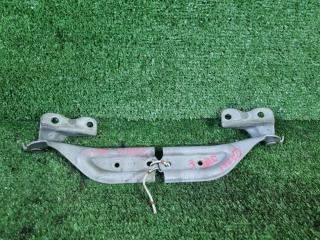 Фото запчасти петли капота Toyota CAMI 1999 Б/У запчасть Запчасть петли капота Toyota CAMI 1999