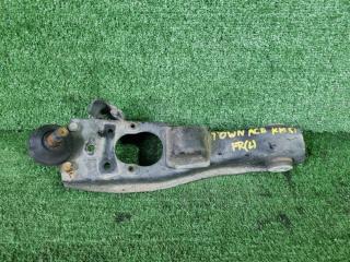 Запчасть рычаг передний левый Toyota LITE ACE 1995