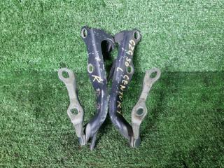 Фото запчасти петли капота Toyota Century 1998 Б/У запчасть Запчасть петли капота Toyota Century 1998