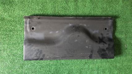 Запчасть панель замка багажника Toyota Vista 1997