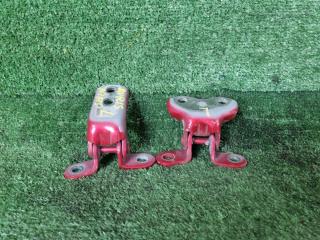 Запчасть петли двери передние левые Toyota Auris 2006