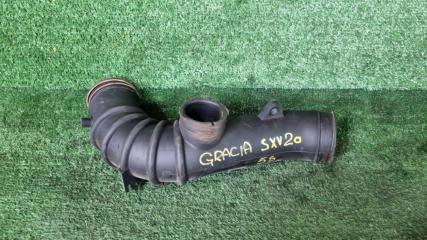 Запчасть патрубок воздушного фильтра Toyota Camry Gracia 1998