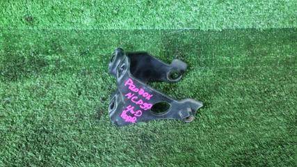 Запчасть крепление акпп заднее Toyota Probox 2005