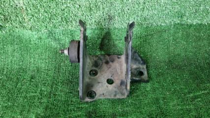 Запчасть крепление акпп левое Toyota ISIS 2003