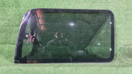 Запчасть форточка багажника задняя правая Toyota Hiace Regius 1997