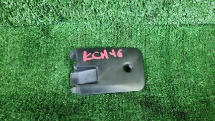 Запчасть накладка на крыло задняя левая Toyota Hiace Regius 1997