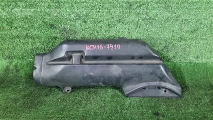 Запчасть воздухозаборник Toyota Granvia 1999