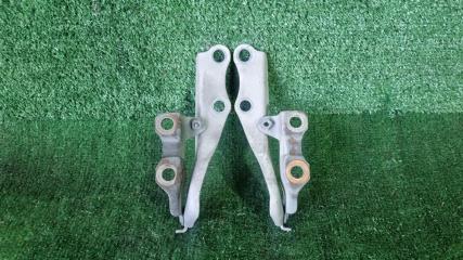 Запчасть петли капота Toyota Hiace Regius 1997