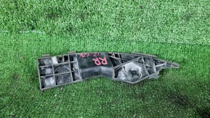 Фото запчасти крепление бампера заднее правое Toyota Ipsum 2003 контрактная запчасть Запчасть крепление бампера заднее правое Toyota Ipsum 2003