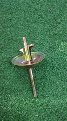 Запчасть крепление запасного колеса Toyota RAUM 1999