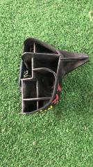 Фото запчасти крепление бампера заднее правое Toyota AQUA 2010 контрактная запчасть Запчасть крепление бампера заднее правое Toyota AQUA 2010