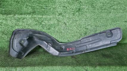 Фото запчасти защита горловины топливного бака Toyota Ipsum 2004 контрактная запчасть Запчасть защита горловины топливного бака Toyota Ipsum 2004