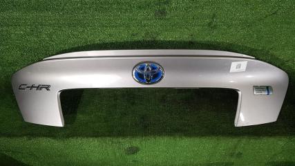 Фото запчасти накладка двери багажника Toyota C-HR 2017 контрактная запчасть Запчасть накладка двери багажника Toyota C-HR 2017