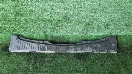 Запчасть панель замка багажника Toyota RUSH 2007