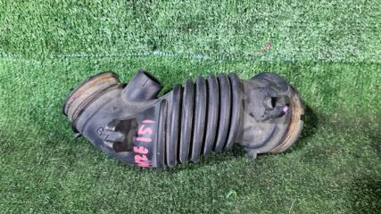 Запчасть патрубок воздушного фильтра Toyota Auris 2006