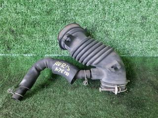 Запчасть патрубок воздушного фильтра Toyota Auris 2006